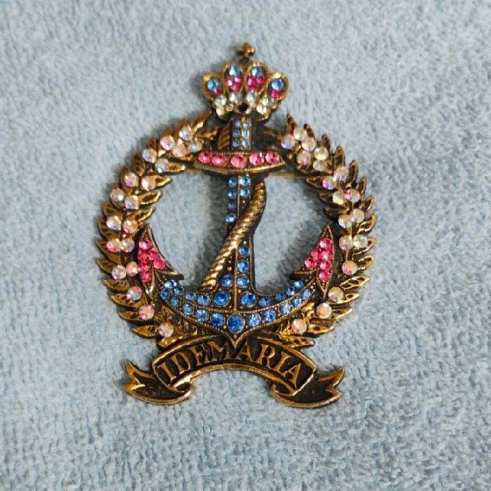 Idemaria Anchor Brooch with Rhinestones